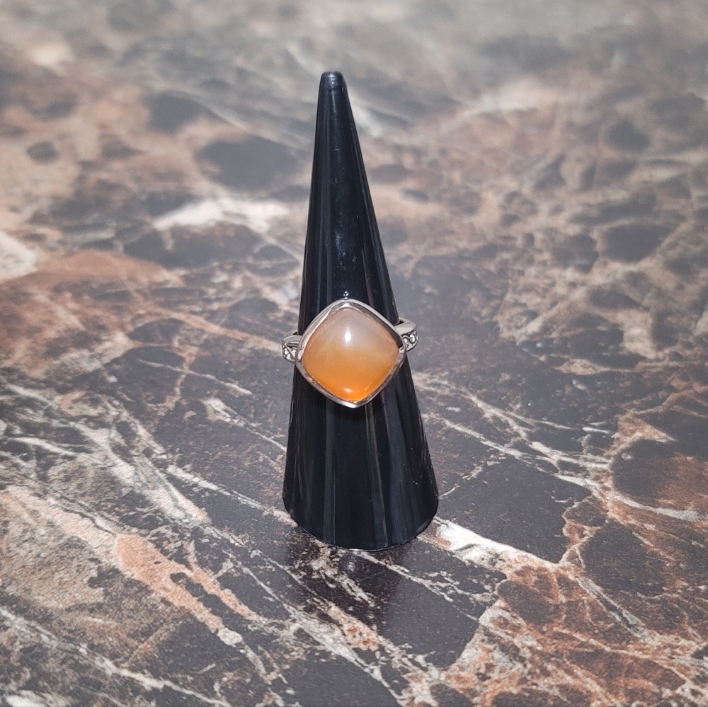 (SOLD)Elegant Orange Gemstone Ring